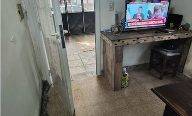 CASA LUJAN CENTRICA CON DPTO APARTE