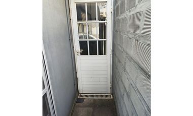 CASA LUJAN CENTRICA CON DPTO APARTE