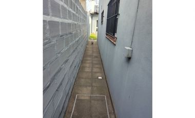 CASA LUJAN CENTRICA CON DPTO APARTE