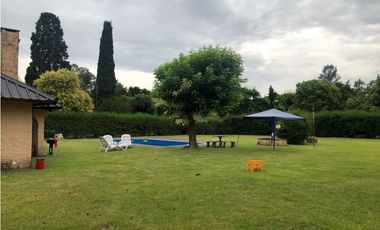 HERMOSA QUINTA EN BARRIO SEMICERRADO PILAR