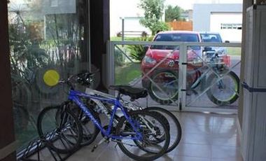 Excelente propiedad con Piscina en Altos de Hudson ll