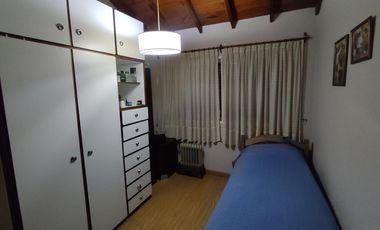 CHALET EN PH, SOBRE LA CALLE RETIRO A 3 CUADRAS DE LA AV. H. YRIGOYEN