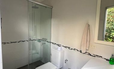 Alquiler Anual Casa 4 amb. Al Rio barrio San Benito Villanueva Tigre