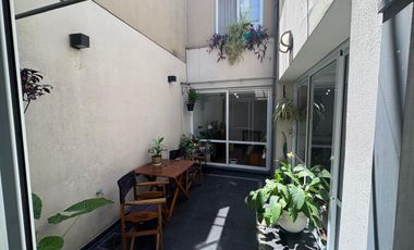 Casa 2 plantas con Patio en Venta - 4 ambientes - San Cristobal