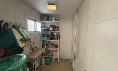 Casa 2 plantas con Patio en Venta - 4 ambientes - San Cristobal