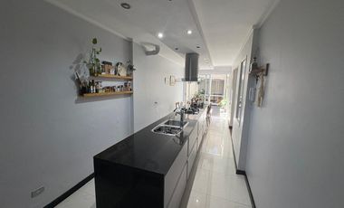 Casa 2 plantas con Patio en Venta - 4 ambientes - San Cristobal