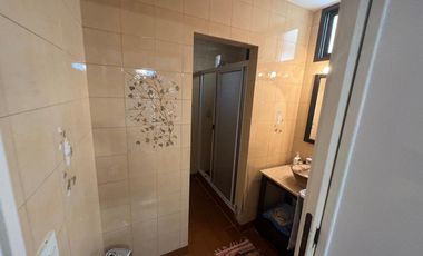 Casa 2 plantas con Patio en Venta - 4 ambientes - San Cristobal