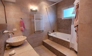 Casa en  Altos de Hudson I