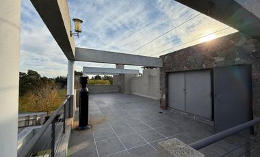 Departamento Condominio tres ambientes a la venta en Haras del sur II