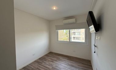 Departamento Condominio tres ambientes a la venta en Haras del sur II