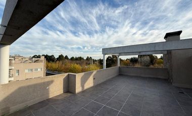 Departamento Condominio tres ambientes a la venta en Haras del sur II