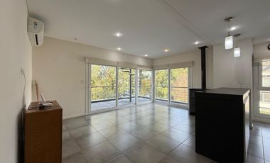 Departamento Condominio tres ambientes a la venta en Haras del sur II