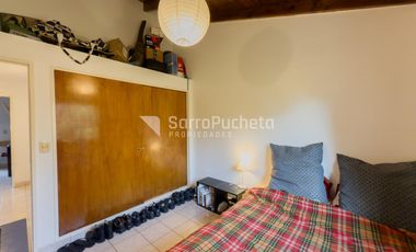 Venta departamento estilo dúplex de 4 ambientes con cochera en Ituzaingo.