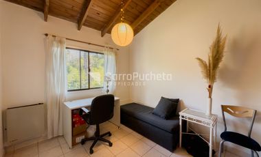 Venta departamento estilo dúplex de 4 ambientes con cochera en Ituzaingo.