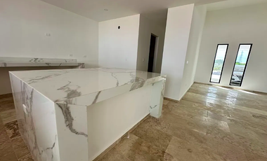 Residencia de gran terreno, lista para entrega