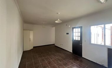 PH en Venta 2 dormitorios, 2 patios Calle 124 e/ 41 y 42