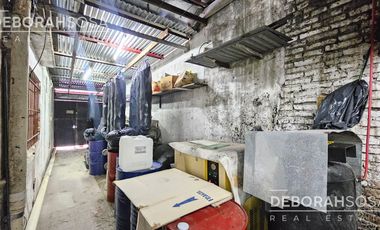 Venta Galpón Depósito en  Munro - Lote 260 m2