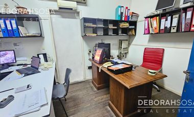 Venta Galpón Depósito en  Munro - Lote 260 m2