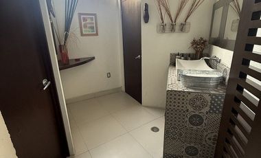 CASA EN VENTA EN LA ESTADÍA