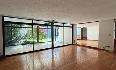 CASA EN VENTA EN LOMAS DE TECAMACHALCO