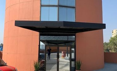 Renta de Oficina en Heliplaza con  inmejorable ubicación con uso de suelo