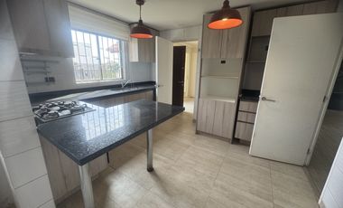 CASA EN VENTA EL POLO MACHALI