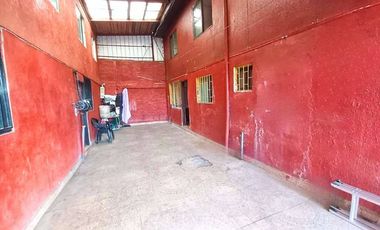 Casa en venta c/ estacionamiento en Cerro Navia