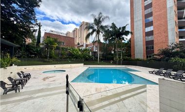 Apartamento con terraza - El Poblado - Medellín
