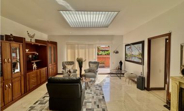 Apartamento con terraza - El Poblado - Medellín