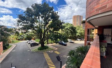 Apartamento con terraza - El Poblado - Medellín