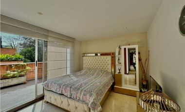 Apartamento con terraza - El Poblado - Medellín