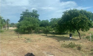 Se vende o permuta lote en vista hermosa santa Marta