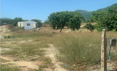 Se vende o permuta lote en vista hermosa santa Marta