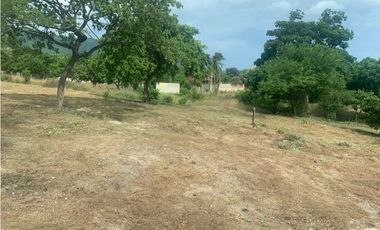 Se vende o permuta lote en vista hermosa santa Marta