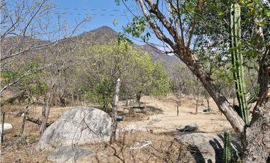 Se vende lote en Santa Marta via alterna zona industrial