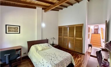 Casa en Urbanización - El Poblado - Medellín