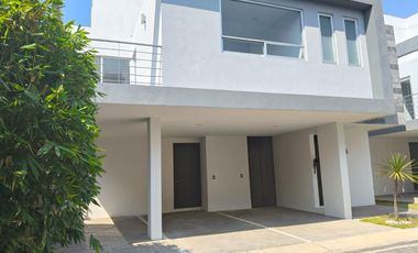 Casa en Renta o Venta Residencial Granada La Radial San Andrés Cholula