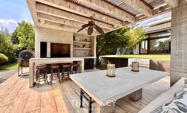 Casa en Venta en Sendero las Lomas - Valle Escondido