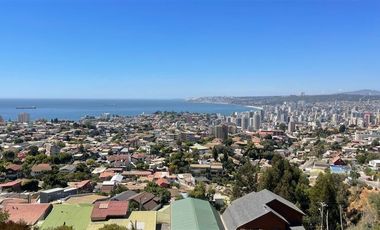 Departamento en Arriendo en Agua Santa / Miramar