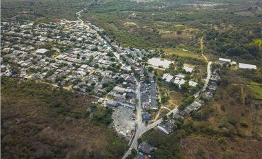 Se vende finca de 100 hectarias para urbanismo o ganaderia galapa