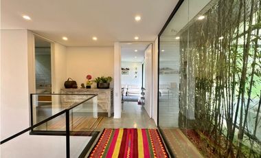 Casa espectacular en parcelación - La Calera - El Poblado