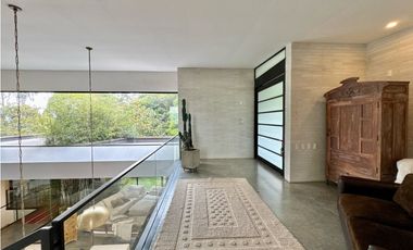 Casa espectacular en parcelación - La Calera - El Poblado