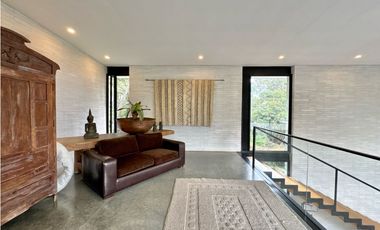 Casa espectacular en parcelación - La Calera - El Poblado