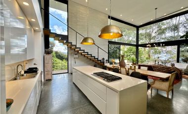 Casa espectacular en parcelación - La Calera - El Poblado