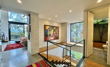 Casa espectacular en parcelación - La Calera - El Poblado