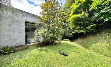 Casa espectacular en parcelación - La Calera - El Poblado