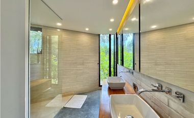 Casa espectacular en parcelación - La Calera - El Poblado