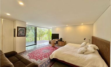 Casa espectacular en parcelación - La Calera - El Poblado