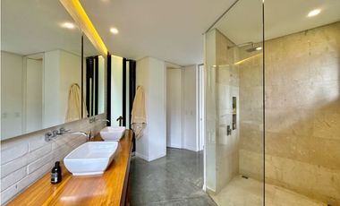 Casa espectacular en parcelación - La Calera - El Poblado