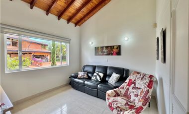 Casa en urbanización cerrada - El Retiro